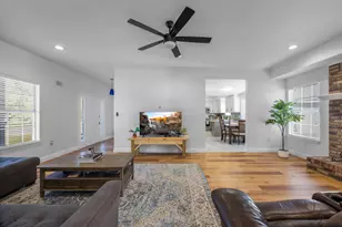 403 Aruba Way, Niceville, FL 32578 - Photo 7