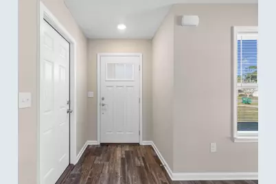 145 NE Fourth Avenue NE, Crestview, FL 32539 - Photo 3