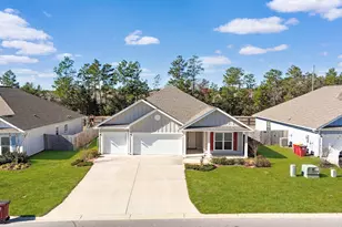 722 Quintana St, Crestview, FL 32539 - Photo 1