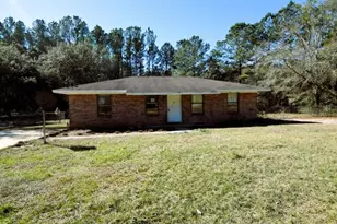 2784 Meredith Rd, Ponce de Leon, FL 32455 - Photo 1