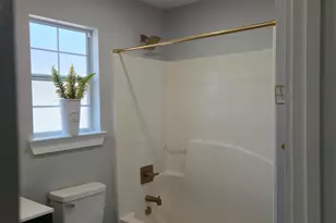 292 E North Ave E, Crestview, FL 32536 - Photo 17