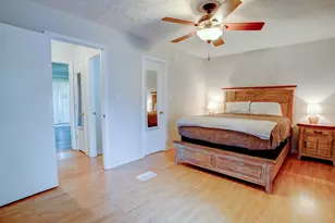 2404 Suwanee Ln, Fort Walton Beach, FL 32547 - Photo 9