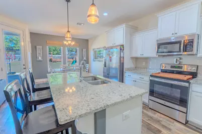 7914 Majestic Cypress Dr Drive, Milton, FL 32583 - Photo 11