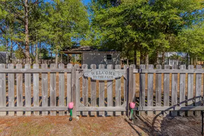 7914 Majestic Cypress Dr Drive, Milton, FL 32583 - Photo 37