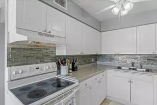 210 Pelham Rd, Fort Walton Beach, FL 32547 - Photo 5