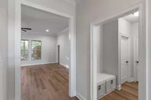 4605 Queen Palm Ct, Pace, FL 32571 - Photo 7