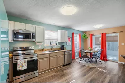 412 Woodland Circle, Mary Esther, FL 32569 - Photo 11