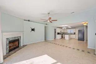 2702 Beacon Ct, Navarre, FL 32566 - Photo 5