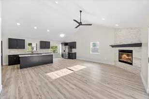 3111 Holley Point Rd, Navarre, FL 32566 - Photo 11