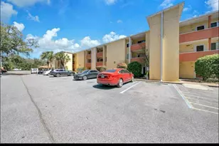 209 W Miracle Strip Parkway W, Mary Esther, FL 32569 - Photo 15