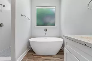 8332 Vickie St, Pensacola, FL 32514 - Photo 35