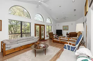 446 Marion Dr, Niceville, FL 32578 - Photo 13