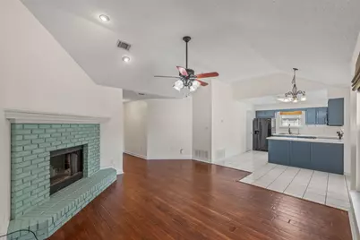 2237 Prytania Circle, Navarre, FL 32566 - Photo 9