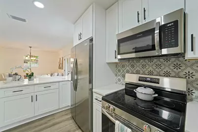 105 NW Moriarty Street NW, Fort Walton Beach, FL 32548 - Photo 5