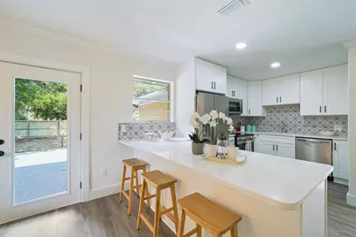 105 NW Moriarty Street NW, Fort Walton Beach, FL 32548 - Photo 3