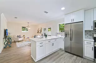 105 NW Moriarty Street NW, Fort Walton Beach, FL 32548 - Photo 7