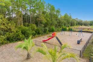 698 Whispering Creek Ave, Freeport, FL 32439 - Photo 35