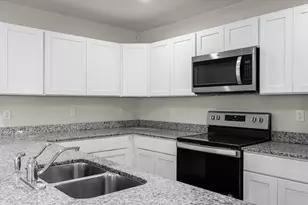 698 Whispering Creek Ave, Freeport, FL 32439 - Photo 15