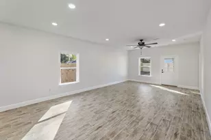 751 E Chestnut East Ave E, Crestview, FL 32536 - Photo 13