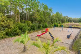 698 Whispering Creek Ave, Freeport, FL 32439 - Photo 35