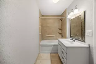 318 NW Oakland Northwest Circle NW, Fort Walton Beach, FL 32548 - Photo 17