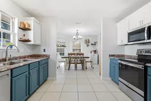 219 Cook St, Niceville, FL 32578 - Photo 7