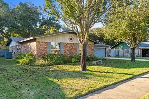 609 Kensington Ct, Fort Walton Beach, FL 32547 - Photo 5