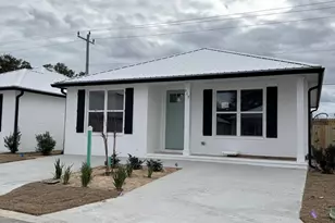 115 Penny Ln, Valparaiso, FL 32580 - Photo 1