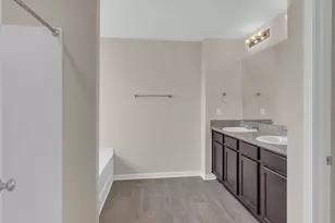 585 Earl Godwin Rd, Freeport, FL 32439 - Photo 21