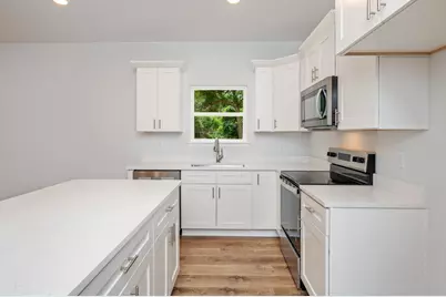 858 Rayburn Street, Crestview, FL 32539 - Photo 7