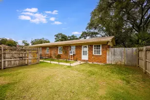 705 Oaklawn St, Fort Walton Beach, FL 32547 - Photo 35