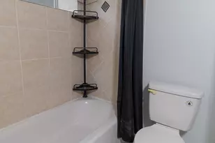 206 Parkwood Cir, Niceville, FL 32578 - Photo 17