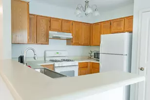 206 Parkwood Cir, Niceville, FL 32578 - Photo 9