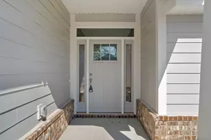 571 Riverwalk Cir, Freeport, FL 32439 - Photo 3