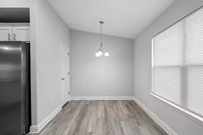 571 Riverwalk Circle, Freeport, FL 32439 - Photo 9