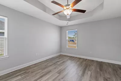 571 Riverwalk Circle, Freeport, FL 32439 - Photo 15