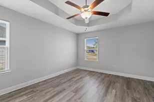 571 Riverwalk Cir, Freeport, FL 32439 - Photo 15