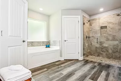 7556 Hatteras Drive, Navarre, FL 32566 - Photo 21