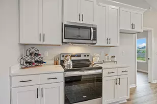 6208 Redeemer Wy, Crestview, FL 32539 - Photo 17