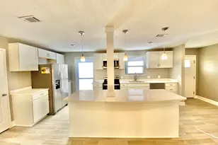 795 Bay St, Crestview, FL 32536 - Photo 11