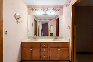 125 E Bermuda Circle E, Niceville, FL 32578 - Photo 29