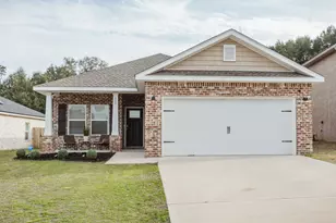 105 Sago Palm Wy, Crestview, FL 32536 - Photo 1