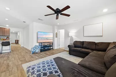 1056 Limpkin St Street, Crestview, FL 32539 - Photo 9