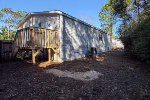 2244 Jeannie St, Navarre, FL 32566 - Photo 3