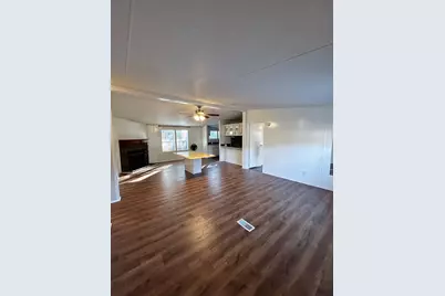 2244 Jeannie Street, Navarre, FL 32566 - Photo 7