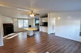 2244 Jeannie St, Navarre, FL 32566 - Photo 7