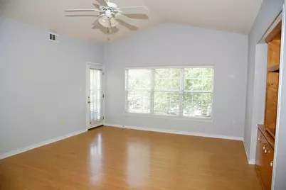 1501 N Partin Drive N #APT 217, Niceville, FL 32578 - Photo 9