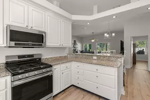 207 Pinque Coat Ct, Crestview, FL 32536 - Photo 19