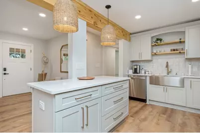 111 NE Patton Drive NE, Fort Walton Beach, FL 32547 - Photo 9