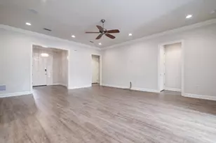 718 Woods Dr, Niceville, FL 32578 - Photo 7